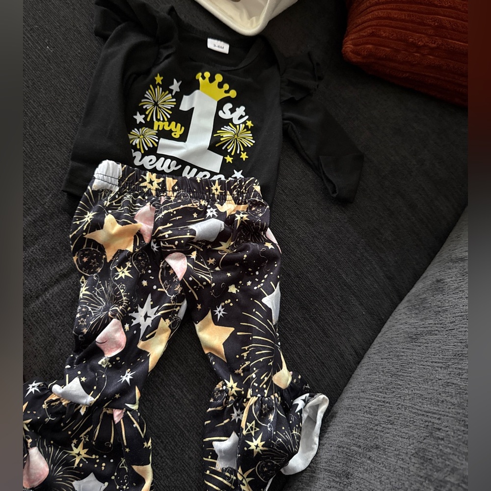 Black and Gold New Year's Baby Outfit
